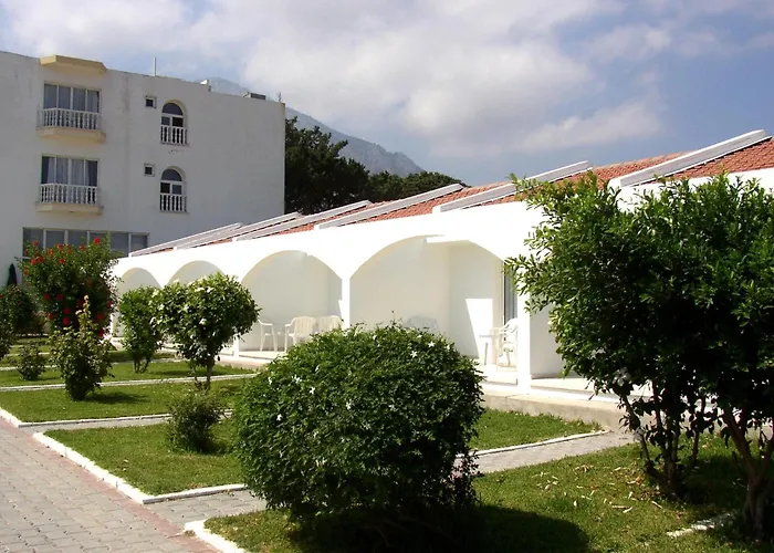 Hotel Sempati Lapta