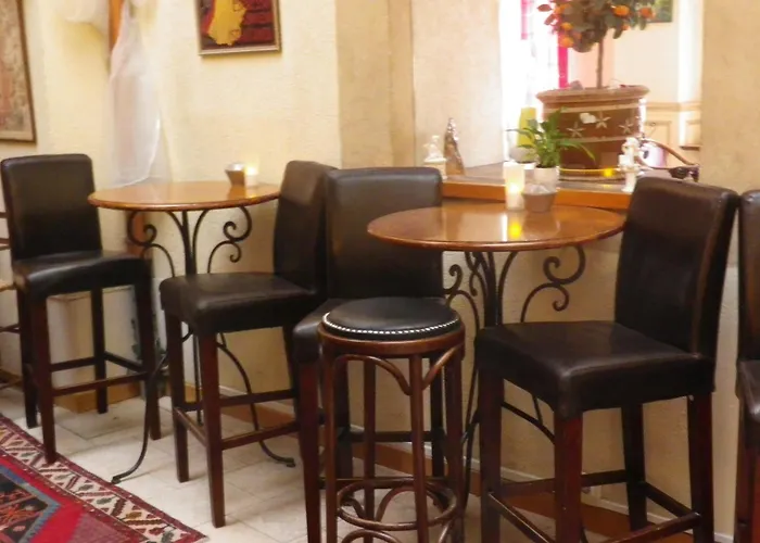 Hostellerie De La Poste Clamecy 