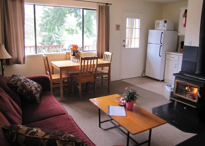Green Acres Lakeside Resort Salt Spring Island Ganges