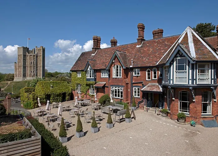 Crown And Castle Hotel Orford