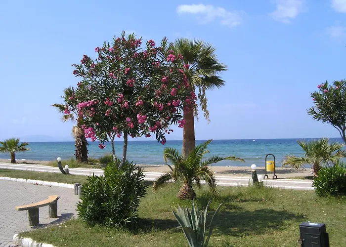 Samos Apart Pension Güzelçamlı