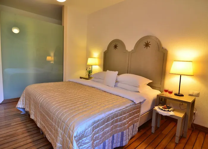 Cunda Lena Otel Ayvalı
