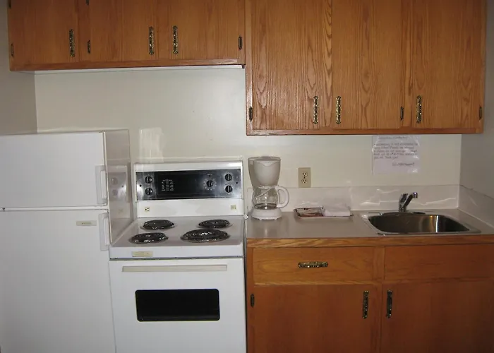 Pals Motel And Rv Park Medicine Hat