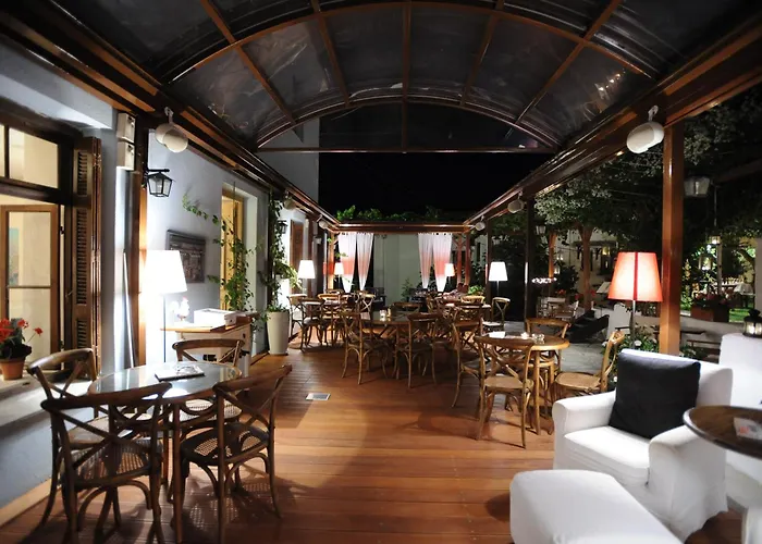 Boutique Hotel Kentrikon & Bungalows Agios Ioannis 