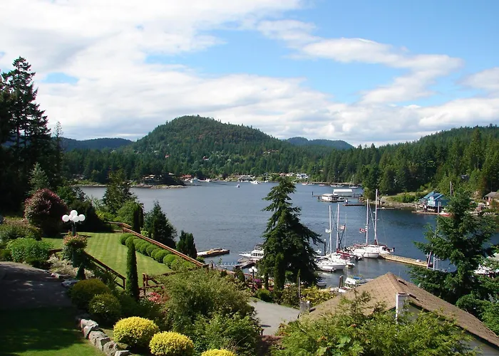 Sunshine Coast Resort Madeira Park