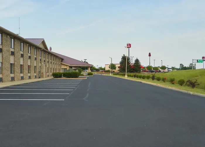 Royalton Inn & Suites Upper Sandusky