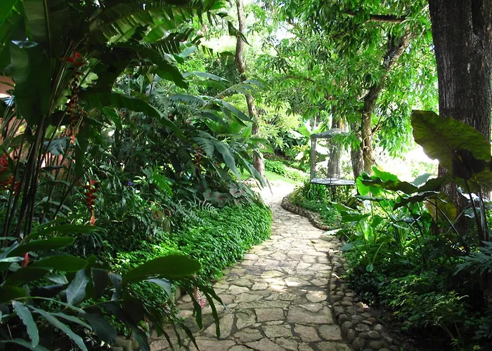 Los Almendros De San Lorenzo Suchitoto