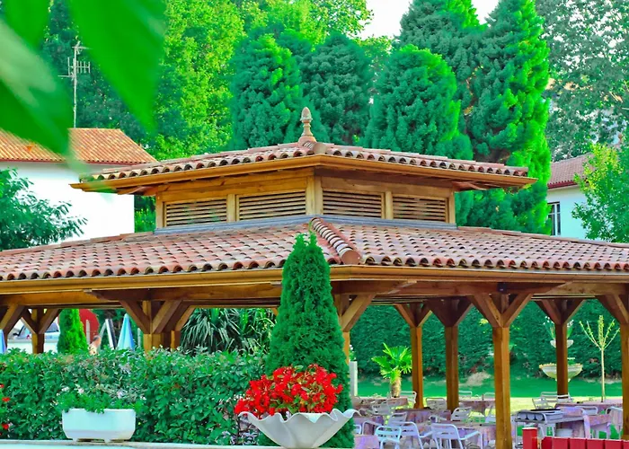 Hotel Restaurant Txistulari Itxassou