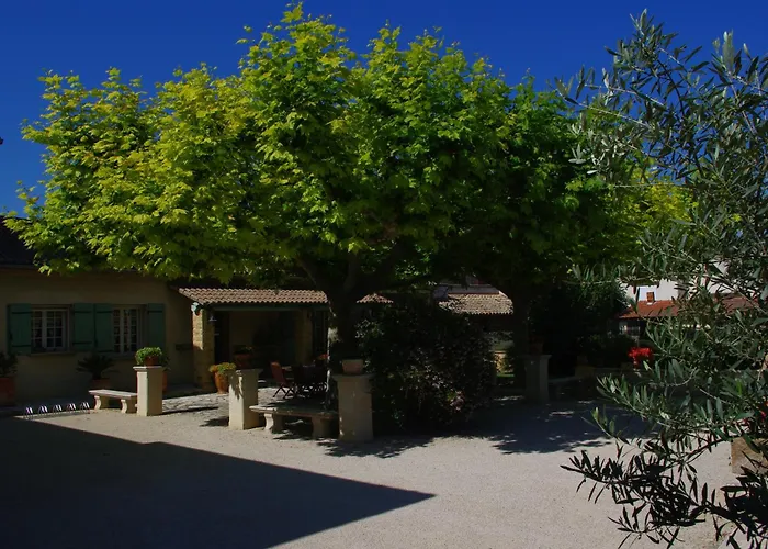 Le Mas de l'Amandier Saint-Saturnin-lès-Avignon