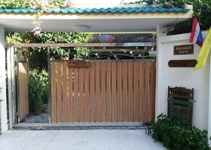 Baan Tepa Boutique House Bed & Breakfast กรุงเทพมหานคร