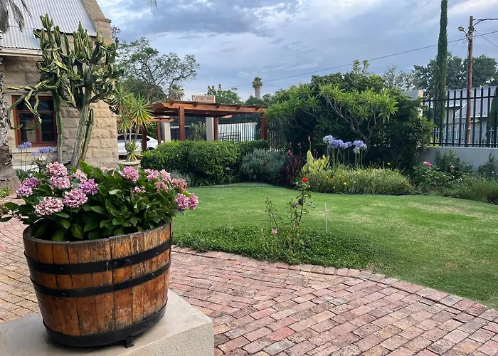 La Pension Guest House Oudtshoorn