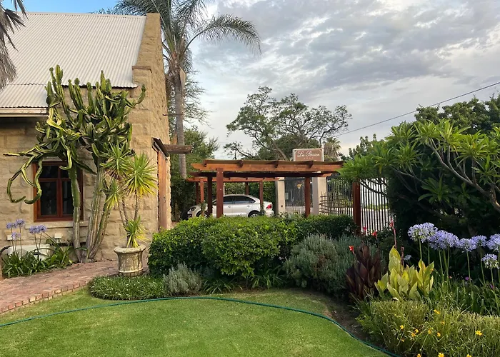 La Pension Guest House Oudtshoorn