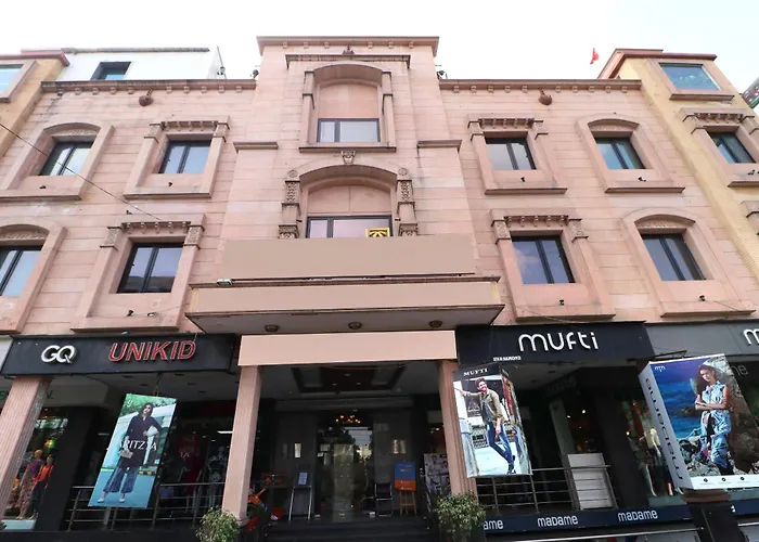 Hotel Leela Grande Karnal