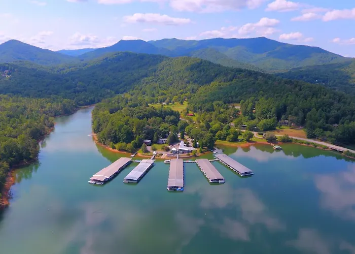 Boundary Waters Resort & Marina Hiawassee