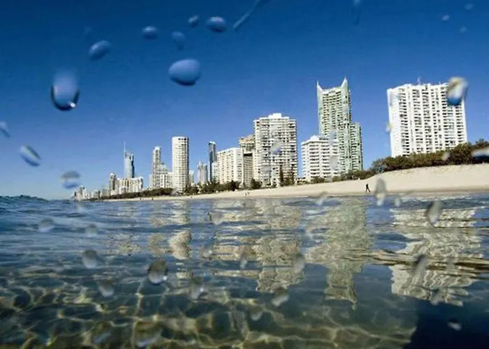 Quarterdeck Apartments Surfers Paradise
