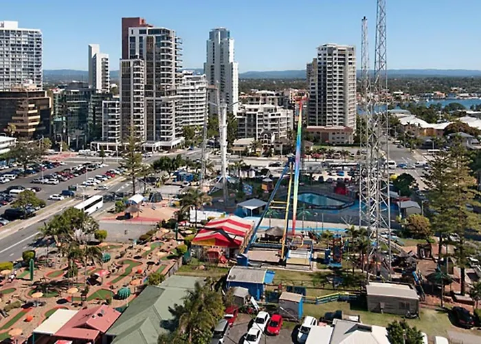 Quarterdeck Apartments Surfers Paradise