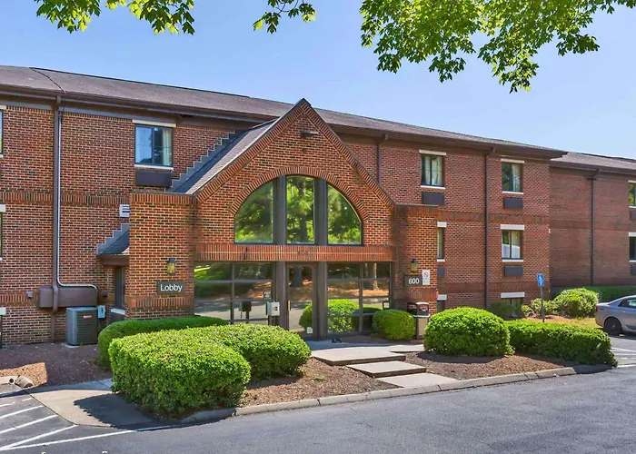 Suburban Studios Cary - Rdu Airport