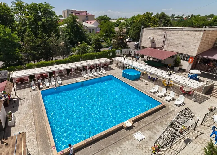 Winterlux Hotel Osh
