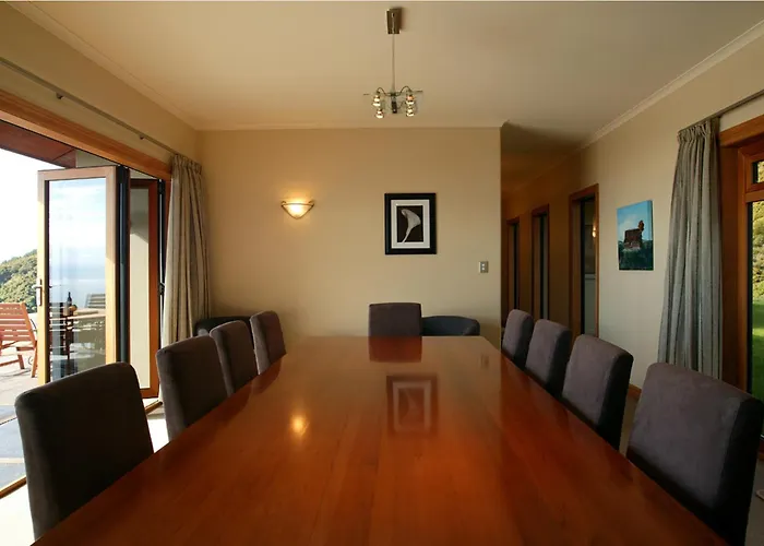 Parautane Lodge Nelson