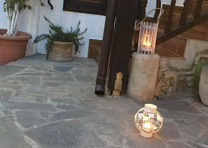 The Bunch Of Grapes Inn Pissouri