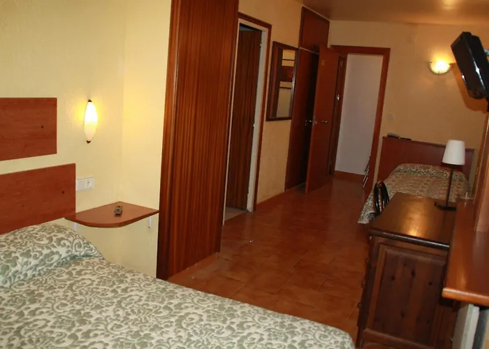 Hotel la Masia Portbou