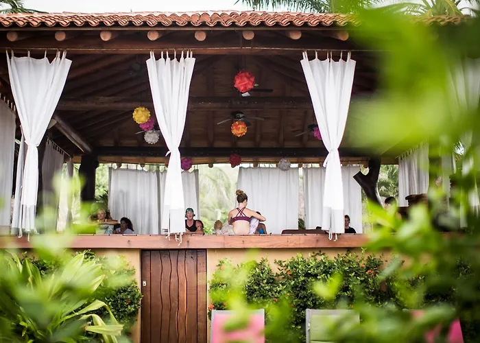 Present Moment Retreat Hotel Troncones