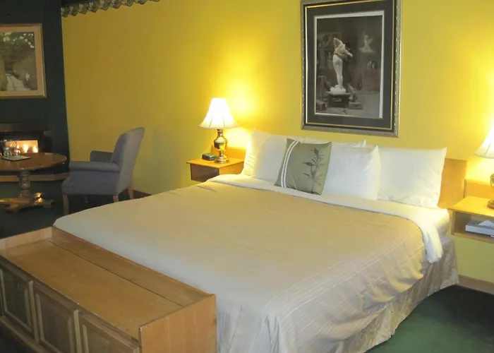 Sunset Inn North Bay