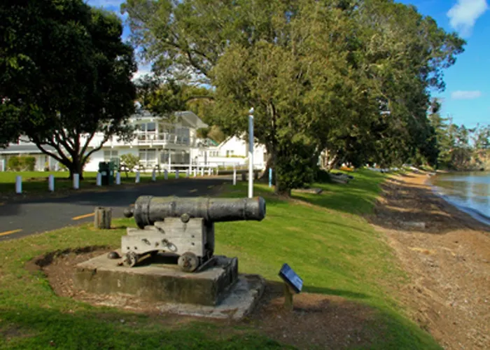 Hananui Lodge And Apartments Russell