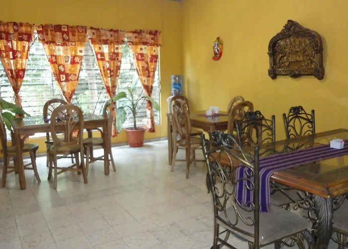 Hostal Doña Marta San Salvador