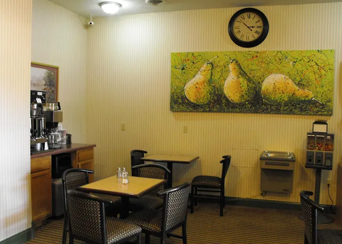 Americas Best Value Inn Three Rivers