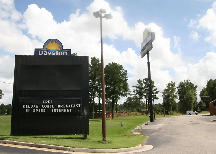 Days Inn By Wyndham Petersburg/South Fort Lee