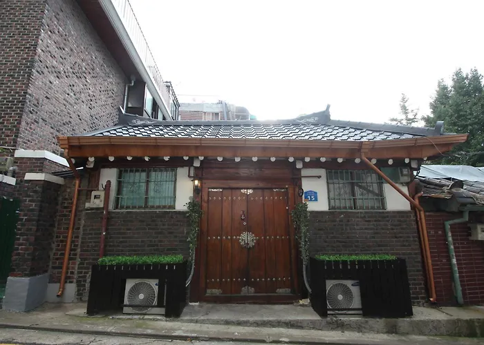 Icos Guesthouse 1 - Female Only Seoul