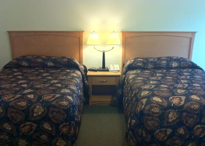 Circle 6 Motel Weyburn
