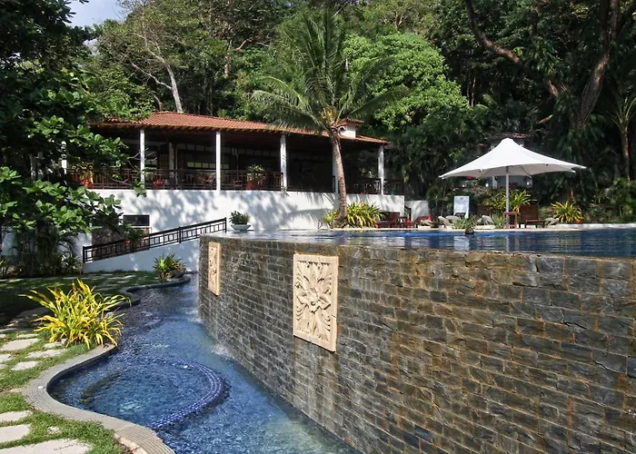 Club Punta Fuego Hotel Nasugbu