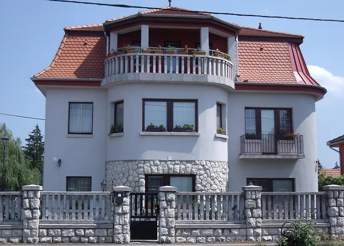 Sasi Panzió 2 Hotel Esztergom