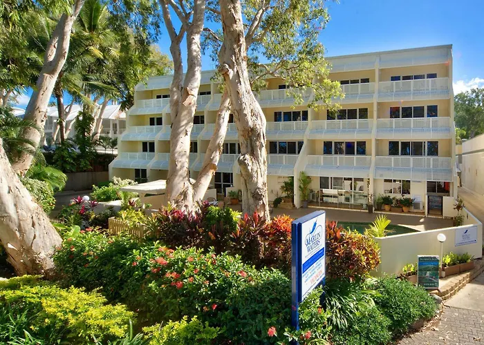 Marlin Waters Beachfront Apartments Palm Cove