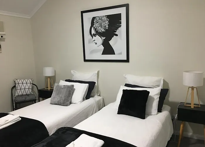 Rosewhite House Bed & Breakfast Myrtleford