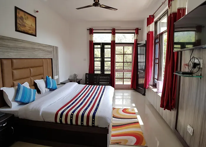 Hotel Satyadev Grand Dalhousie