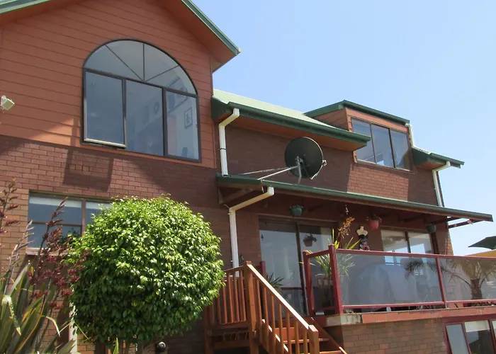 High On Penguin Bed & Breakfast