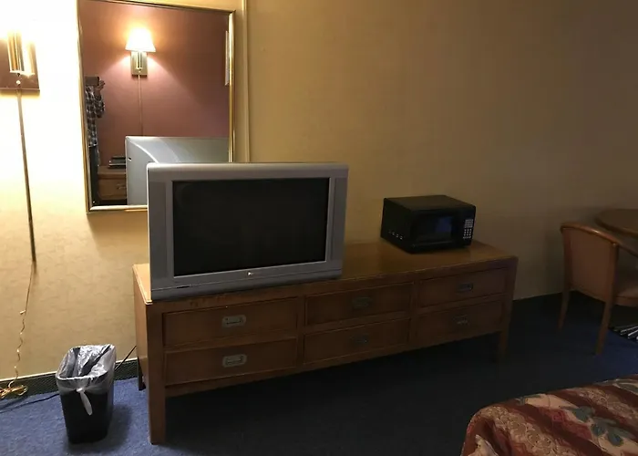 Economy Inn Fort Wayne