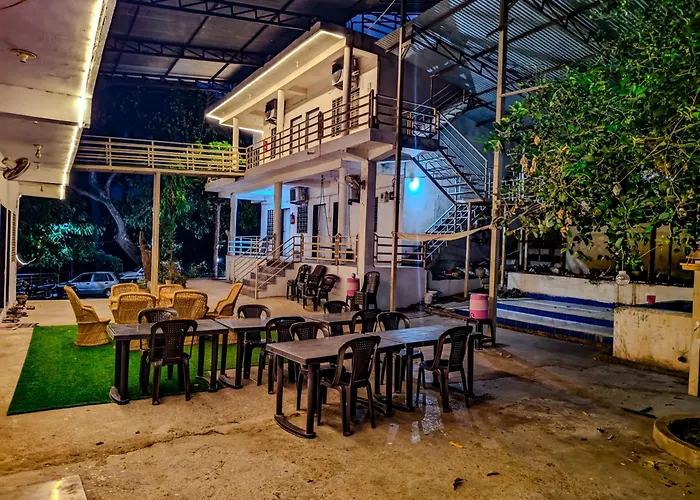 V J Farmstay Garudeshwar