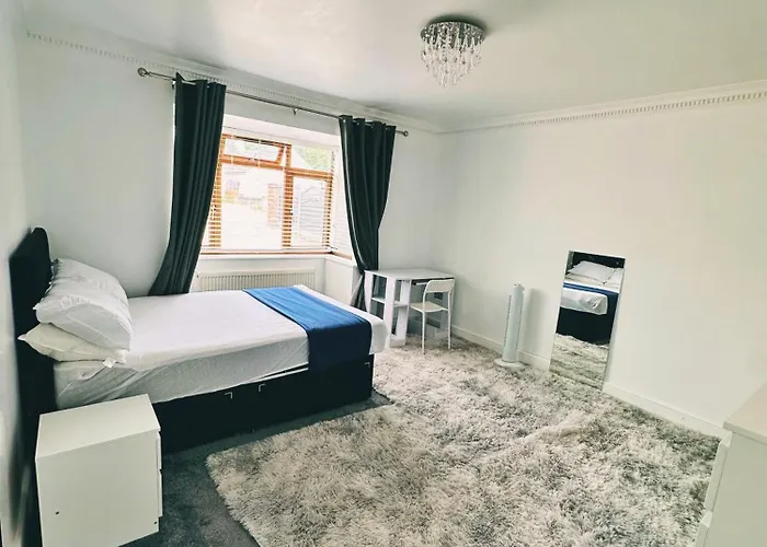 Hotel Blue Rain Hillingdon
