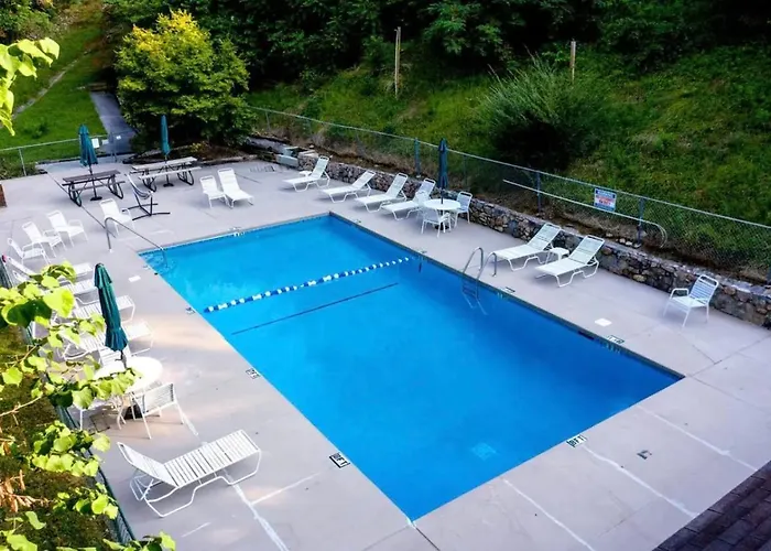 Bearadise Retreat At English Mountain Condo Sevierville