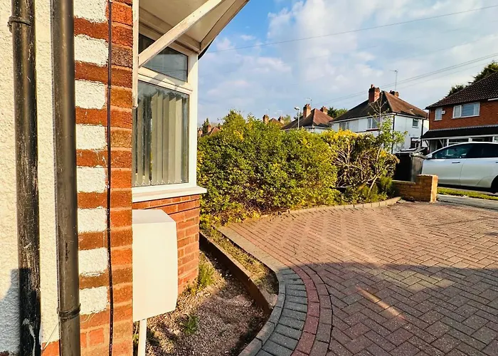 Newly Renovated En-Suite Self Contained Private Room In Selly Oak Birmingham R1