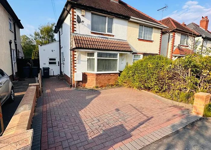 Newly Renovated En-Suite Self Contained Private Room In Selly Oak Birmingham R1