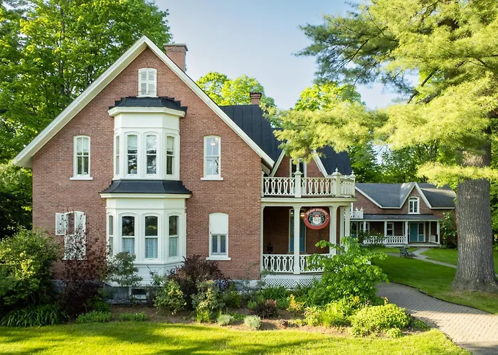 Manoir Sweetsburg Hotel Cowansville
