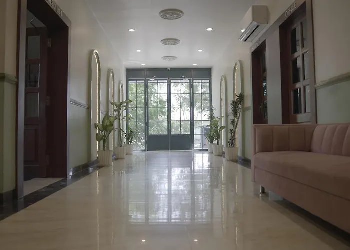 Hotel Urban House Bhopal