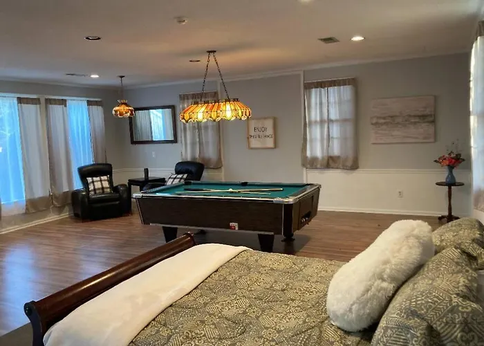 Welcome To Columbia!-Enjoy This Tranquil Space