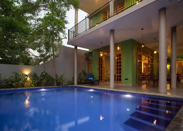 Barefoot Bungalow Hikka Hikkaduwa