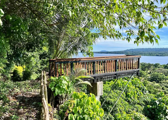 Freshwater Plantation Farm Stay Luganville